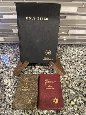 Vintage 1961 Gideon’s Holy Bible ✝️ Hardcover+2 Pocket NT Bibles Psalms Proverbs — 第 1/4 张图片