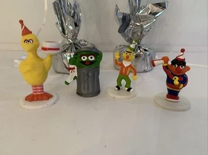 4 VTG Wilton Sesame Street Cake Topper Decor Henson Big Bird Oscar Bert Ernie - Picture 1 of 7