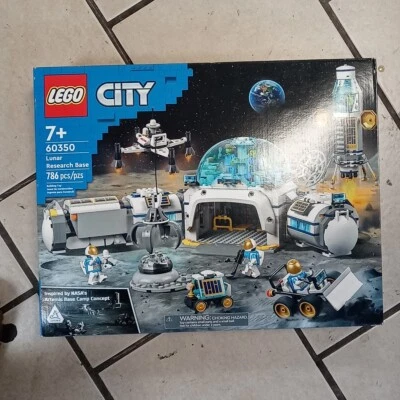 Lunar Reasearch Base 60350 lego - Image 1 of 3