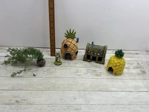 Spongebob Aquarium Fish Tank Figures And Pineapple & Crab Shack Viacom Bundle - Picture 1 of 11