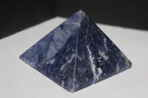 Muy Grande Muy Hermosa Pirámide de Sodalita Natural de Muy Excelente Calidad - Imagen 1 de 4