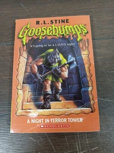 Gänsehaut Ser.: A Night in Terror Tower von R. L. Stine (1995, Trade Paperback) - Bild 1 von 6