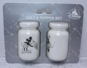 Disney Parks Mickey Minnie Salt And Pepper Set New In Package Kitchen - Bild 1 von 5