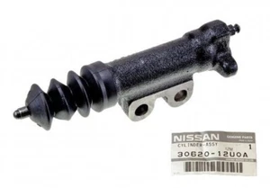 Nissan Genuine OEM 30620‑12U0A Pull‑Type Clutch Slave Cylinder R32 R33 GTR GTS4 - Picture 1 of 6