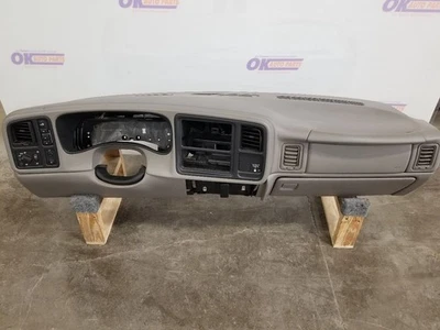 06 2006 GMC SIERRA 2500 SLT DASH PANEL DASHBOARD ASSEMBLY GRAY WITH DASH BAG - Image 1 of 4