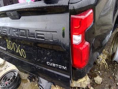 Passenger Tail Light Pickup With Box Fits 19-23 SILVERADO 1500 PICKUP 2677576 - Image 1 of 4