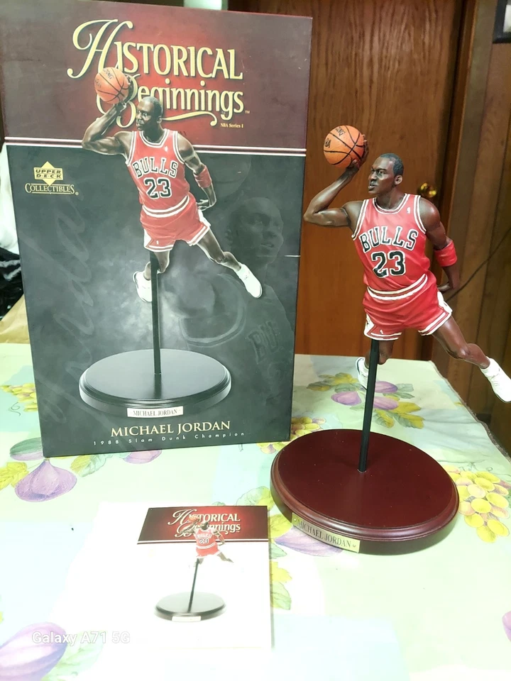 Figura 1 Slam Dunk Michael Jordan Serie 1 Upper Deck Historical Beginnings 1988 Foto 1 de 4