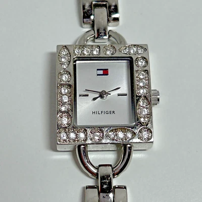 Hermoso reloj vintage Hilfiger para mujer correa delgada 8" de largo Foto 1 de 4