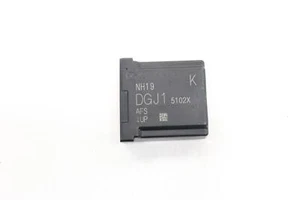 Módulo de control de luz de faro adaptativo Mazda CX-30 2020-2025 2,5 L OEM DGJ15102X - Imagen 1 de 12
