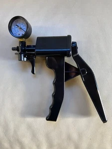 VACUUM HAND PUMP WITH PRESSURE GAUGE PENIS PUMP - Picture 1 of 13
