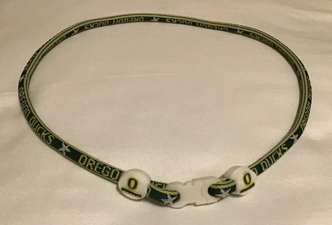 UNIVERSITY OF OREGON GREEN & YELLOW 22" NECKLACE ENERGY TRANSPORT SYSTEM - NEW Cover