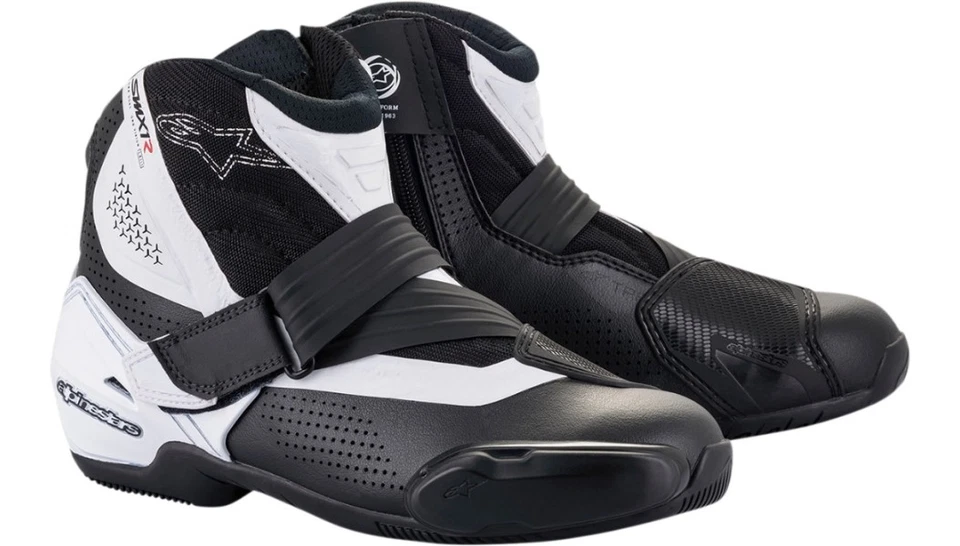Botas Alpinestars 2224021-12-49 SMX1-R V2 ventiladas 13,5 negras Foto 1 de 1