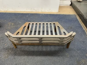 10481 16” VICTORIAN GRATE MILNER Cast Iron Bottom Grate Legs J DAY SR1 JD1041 - Picture 1 of 6