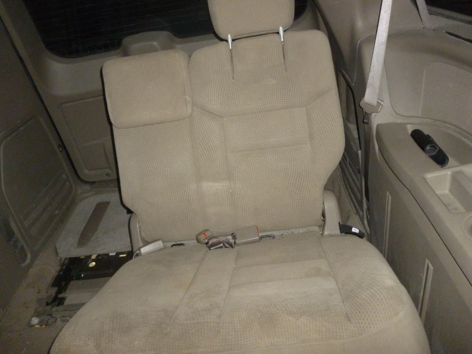 Asiento del lado del conductor tercera fila tela tostada 2016 Dodge Grand Caravan tela tostada Foto 1 de 3