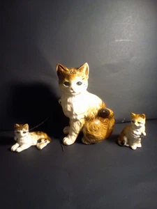 Vintage Japan Ceramic Cat And Kittens On Chains Green Eyes - Picture 1 of 4