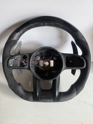 Volante Mercedes-Benz AMG Performance - OEM Foto 1 de 2