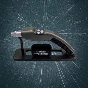 Star Trek Dolphin Phaser Type 2 with Power Core (3D Printed) - From Nemesis - Picture 1 of 11