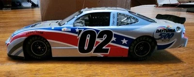 2002 Team Caliber 1:24 Preferred Series Daytona 500 1/2304 Pontiac Grand Prix - Image 1 of 4