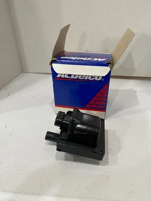 (1) OEM OE GM NOS ACDelco 1996-2005 Chevrolet Blazer 4.3L Motor Coil Assembly - Image 1 of 4