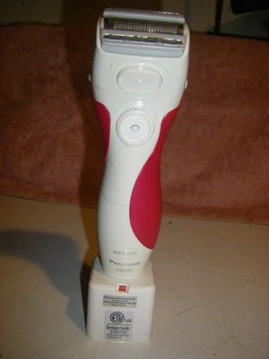 Panasonic Wet/Dry Women's Cordless Rechargeable Shaver ES2207 - Image 1 of 4