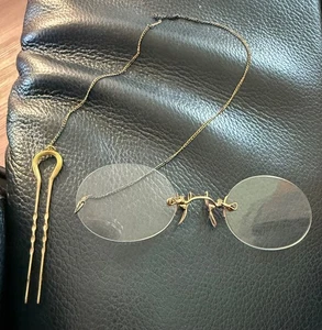 Antique Fits-U Pince Nez rolled gold Eyeglasses w/Chain & Clip circa 1900 - Picture 1 of 8