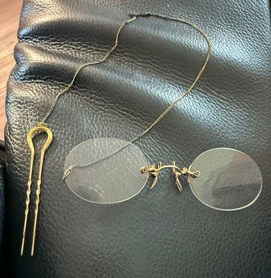 Antique Pince Nez rolled gold Eyeglasses w/Chain & Clip  circa 1900 Fits-U - Image 1 of 4