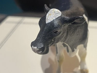 Vaca Schleich Holestein - 13633 - Aposentada  - Imagem 1 de 4