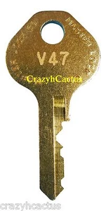 Master Lock Padlock 1525 1585 2010 2076 Control Key OEM Original Master Key V47 - Picture 1 of 2