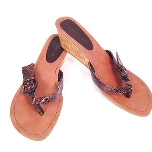 Madden Girl Wallie Brown Croc Buckle Sandals Low Wedge Heel Slide Flip Flop 8.5M - Picture 1 of 7