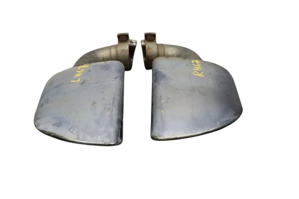 Juego de puntas de tubo de escape trasero izquierdo y derecho Volkswagen Touareg 11-17 OEM Foto 1 de 4