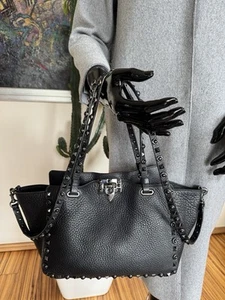 VALENTINO GARAVANI NOIR EDITION ROCKSTUD KLEINE TASCHE KALBSLEDER SCHWARZ  TOP - Bild 1 von 24