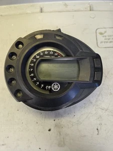 04 - 09 2006 Yamaha FZ6 instrument cluster gauges - Picture 1 of 6