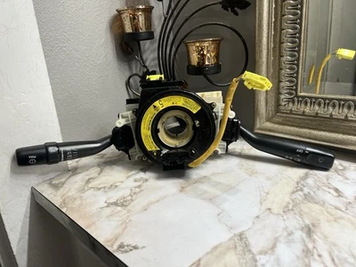 1997-1999 Toyota Camry interruptor de combinação de luz de seta limpador com mola de relógio - Imagem 1 de 4