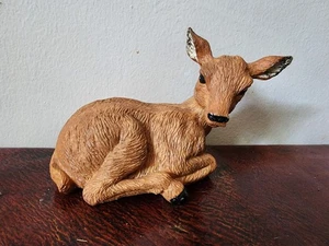 House Of Lloyd Doe Laying Down Resin Deer Figurine 3” Vintage - Picture 1 of 3