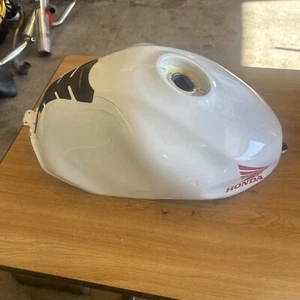1998 Honda VTR1000F SuperHawk Fuel Gas Petrol Tank Reservoir Cell Can - Picture 1 of 24