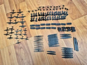 AVALON HILL AXIS & ALLIES HUGE BOARD GAME JOBLOT 145 GERMANY ARMY MINIATURES - Picture 1 of 9