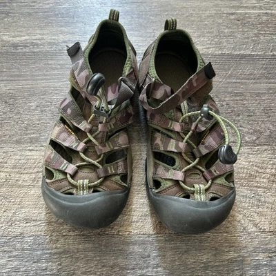 Keen 凉鞋 男孩 尺寸 4 迷彩 Newport H2 防水 水上远足 B3 — 第 1/4 张图片