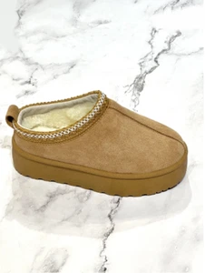 Nueva Zapatilla Bordada Plataforma Gamuza Sintética Tostada para Niños. Más color y tamaño. EU 31-36 - Imagen 1 de 6
