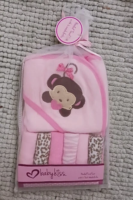 Babykiss Hooded Towel Set with 6 Pack Washcloths Monkey Pink Cheetah Zebra - Image 1 of 1