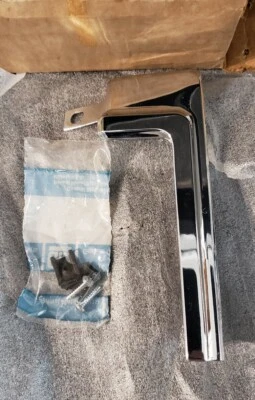 Buick Apollo 1974 NOS panel frontal cromado rejilla LH moldeado 1245595 gm fabricante de equipos originales  Foto 1 de 4