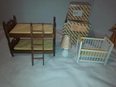 Concord Miniatures escala 1" a 1' casa de muñecas literas lámpara de cuna con caja  Foto 1 de 4
