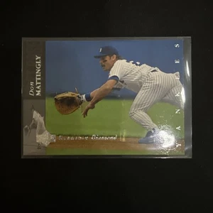 1994 Upper Deck Electric Diamond #90 Don Mattingly - NRMT - New York Yankees - Picture 1 of 2