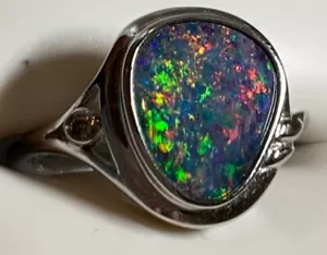 18ct White Gold Tablet Cut Doublet Opal And Diamond Ring - Foto 1 di 14