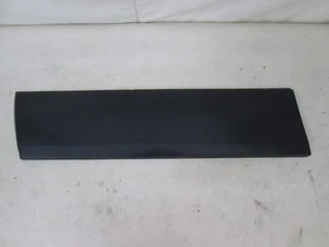 Mercedes-Benz W124 E-Klasse Beplankung Türe vorne li. A1246901540  dunkelblau  - Bild 1 von 2