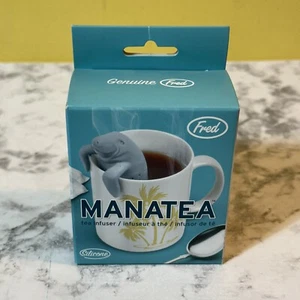 Infusore tè Manatea Fred silicone lamantino elefante bianco segreto regalo Babbo Natale nuovo con scatola - Foto 1 di 6