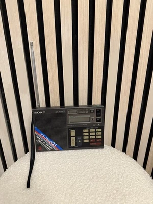 Sony ICF-7600DS Vintage Weltempfänger Kofferradio FM MW LW SW PLL Synthesized - Bild 1 von 4