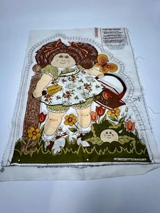 Toppa Cavolo Bambini Fiori Giardino Taglio e Cucito Tessuto Pannello 1983 Vintage Melco - Foto 1 di 10