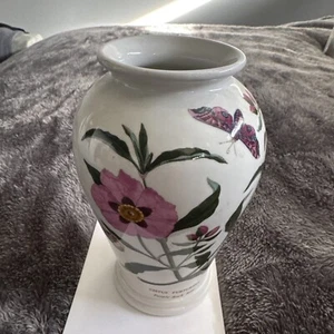 Portmeirion Botanic Garden Vase Purple Rock Rose  6 3/4” Tall - Picture 1 of 4