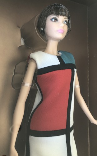 SAINT LAURENT (YSL) Bambola Barbie Yves Saint Laurent YSL Designer etichetta platino e COA con supporto