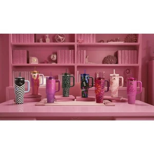 Stanley X Barbie Limited Edition Dream 40 oz Quencher Konvolut Sammlung ungeöffnet - Bild 1 von 5